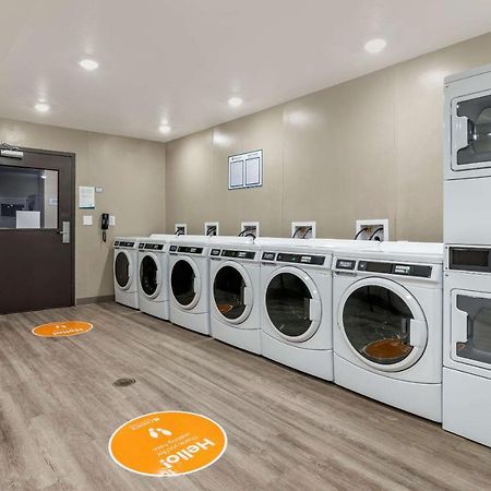 Woodspring Suites Brunswick Ngoại thất bức ảnh