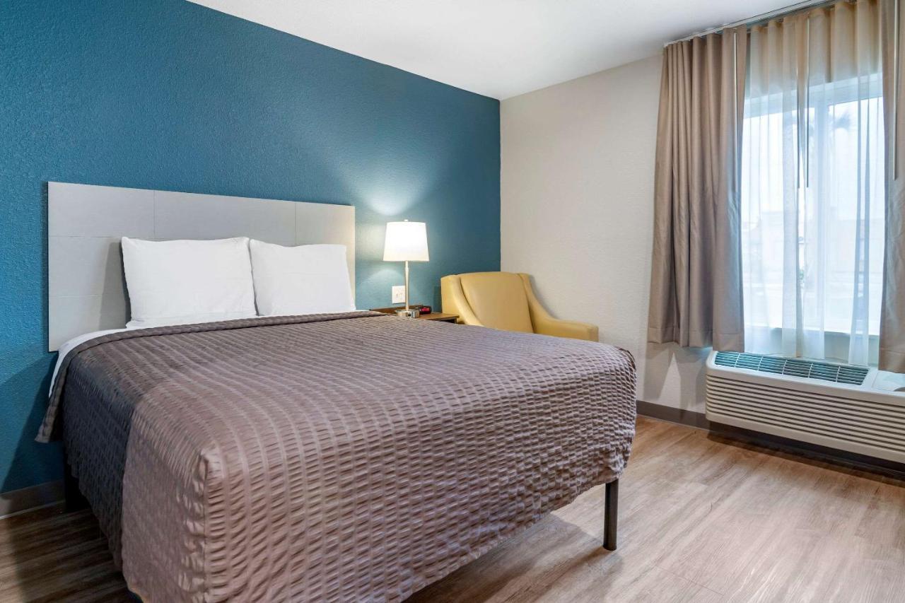 Woodspring Suites Brunswick Ngoại thất bức ảnh
