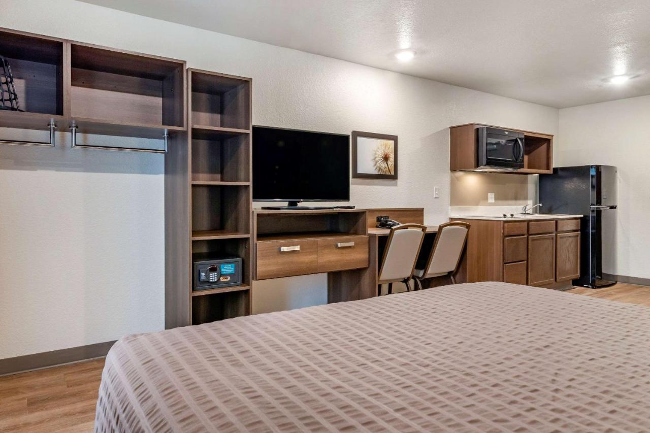 Woodspring Suites Brunswick Ngoại thất bức ảnh