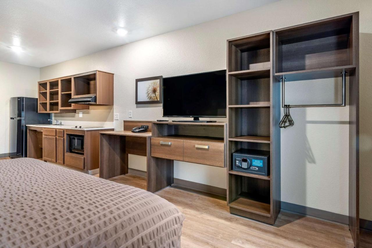 Woodspring Suites Brunswick Ngoại thất bức ảnh