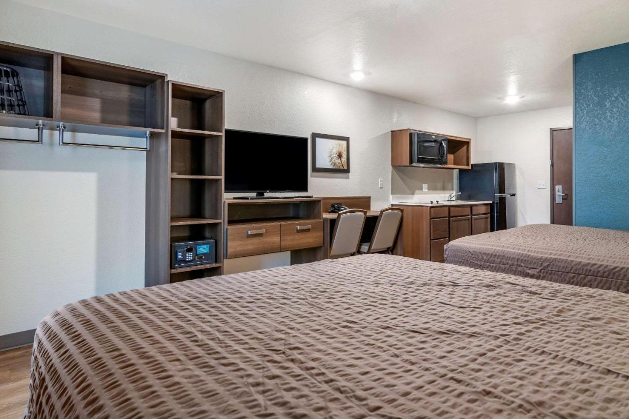Woodspring Suites Brunswick Ngoại thất bức ảnh