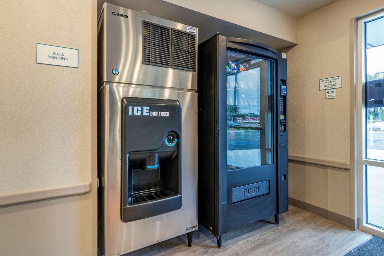 Woodspring Suites Brunswick Ngoại thất bức ảnh