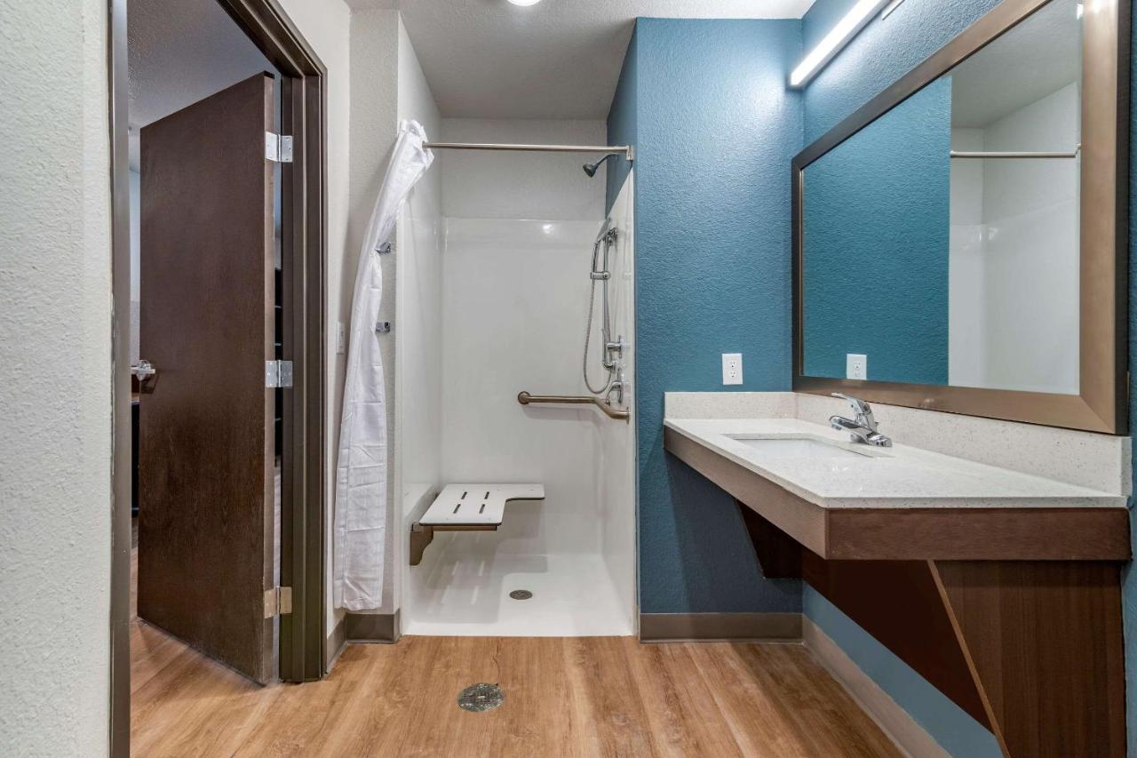 Woodspring Suites Brunswick Ngoại thất bức ảnh